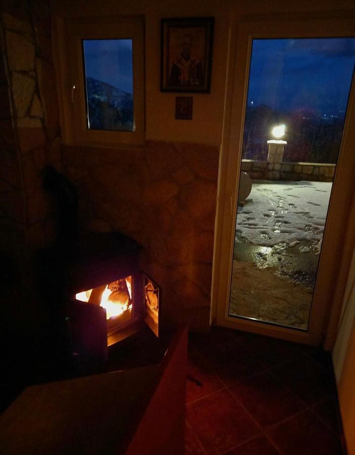 Vikendica,Bungalovi Lipska Pecina Цетинє Екстер'єр фото