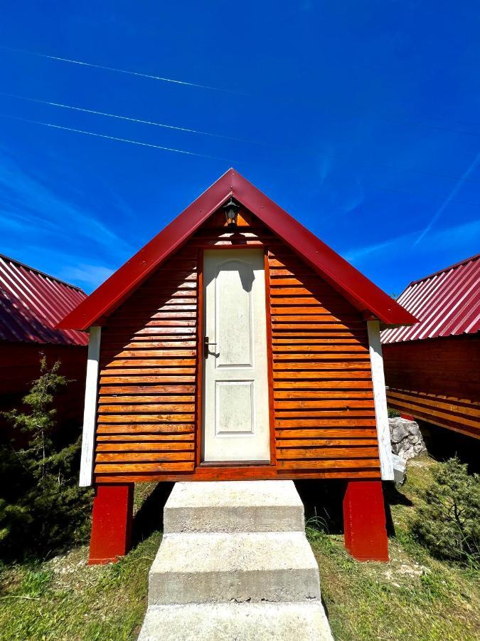 Vikendica,Bungalovi Lipska Pecina Цетинє Екстер'єр фото